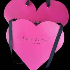 Ombré Fleur du Mal Vibrant Pink Heart Box and gift bag